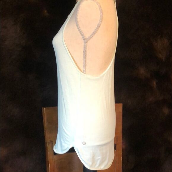 Lululemon tank top 8 (3016) - Picture 2 of 5